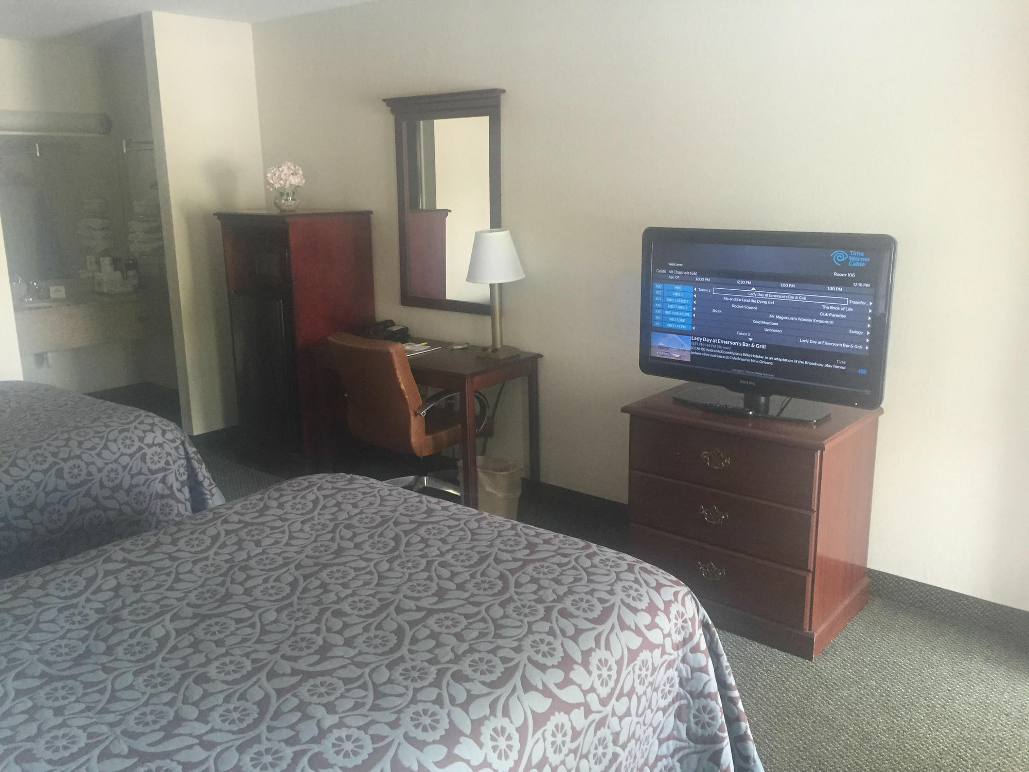 Days Inn By Wyndham Raleigh Glenwood-Crabtree Eksteriør bilde